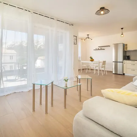 Poolside Anabella Apartament Baška