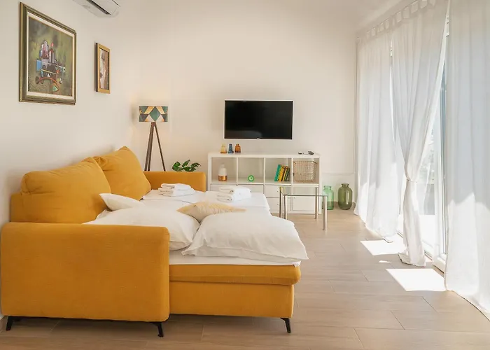 Apartament Poolside Anabella *