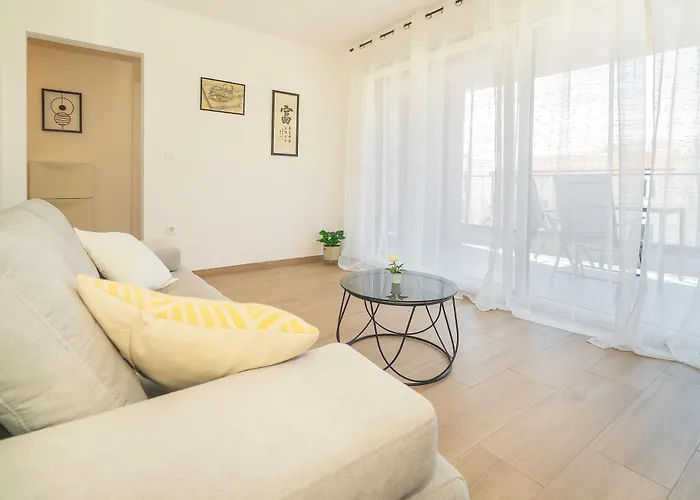 Apartmán Poolside Anabella *