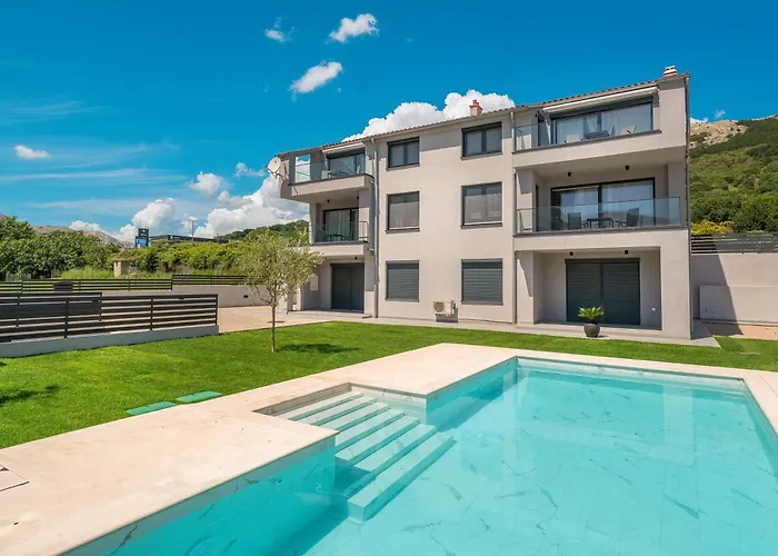 Poolside Anabella * Baška