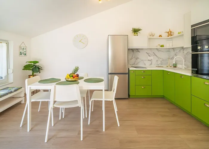 Apartment Poolside Anabella